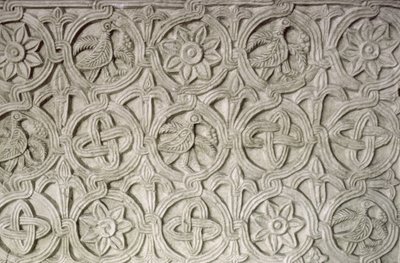 Fragment rzeźbionego parawanu, IX-X wiek (rzeźbiony kamień) autorstwa Croatian School