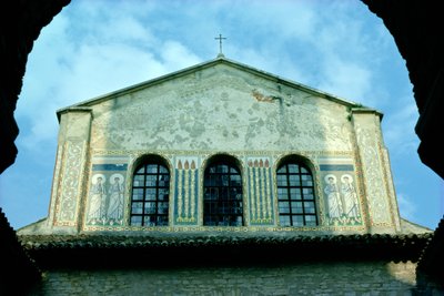 Widok mozaik zewnętrznych autorstwa Croatian School