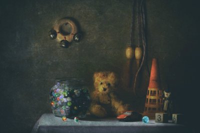 Nostalgiczne zabawki z dzieciństwa autorstwa Delphine Devos