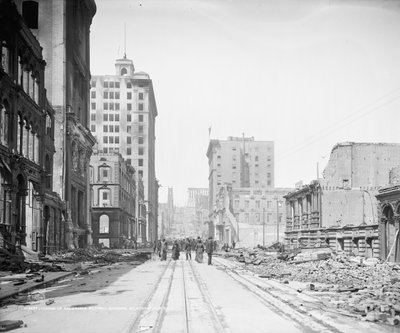 Patrząc w górę California Street z Sansome Street w San Francisco autorstwa Detroit Publishing Co.