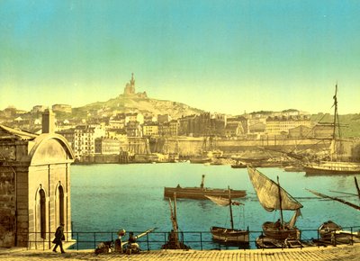 Notre Dame de la Garde z Quai de la Joilette, Marsylia, ok. 1890-1900 (odbitka fotochromowa)Francja, autorstwa Detroit Publishing Co.