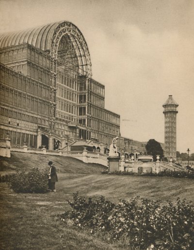 Szkło i dźwigary Pałacu Kryształowego w Sydenham, c1935. autorstwa Donald McLeish