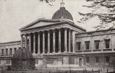 University College, Gower Street, Bloomsbury, Londyn (zdjęcie czarno-białe) autorstwa Donald McLeish