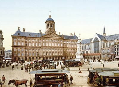 Pałac Królewski w Amsterdamie od Placu Dam, 1890-1900 autorstwa Dutch Photographer