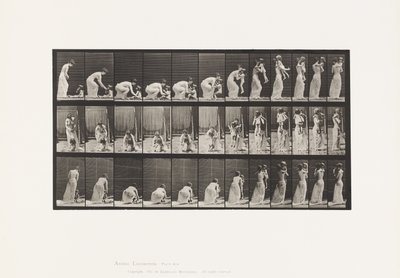Tabliczka 214. Podnoszenie dziecka (70) z ziemi, odwracanie się autorstwa Eadweard Muybridge