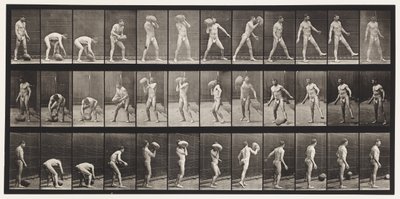 Płyta 317. Podnoszenie 70-funtowego kamienia autorstwa Eadweard Muybridge