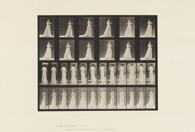 Płyta 39. Chodzenie, ręce zaangażowane w dzierganie, 1872-1885 autorstwa Eadweard Muybridge