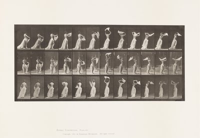 Talerz 421. Toaleta; Zarzucanie chusteczki na ramiona autorstwa Eadweard Muybridge