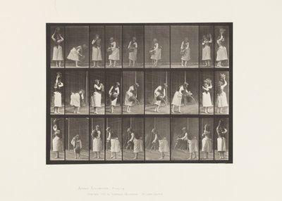 Talerz 516. Różne ruchy ze dzbanem na wodę autorstwa Eadweard Muybridge