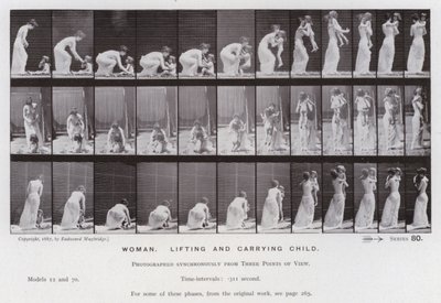 Postać ludzka w ruchu: kobieta, podnoszenie i noszenie dziecka (zdjęcie czarno-białe) autorstwa Eadweard Muybridge