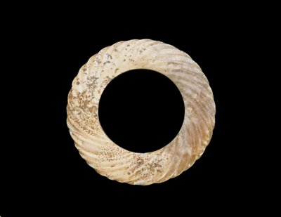 Wisiorek autorstwa Eastern Zhou Dynasty Chinese School