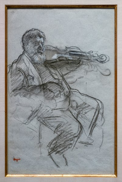 Skrzypek. 1879. Węgiel i biała kreda na niebiesko-szarym papierze. Boston, Muzeum Sztuk Pięknych, Fundusz Williama Francisa Wardena. autorstwa Edgar Degas