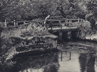 W Burcombe nad rzeką Nadder (zdjęcie czarno-białe) autorstwa Edward Alfred Barton