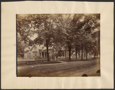 [Domy, Maple City] autorstwa Edward H. Hart
