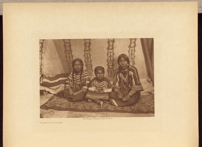 W Lodge - Piegan autorstwa Edward S. Curtis
