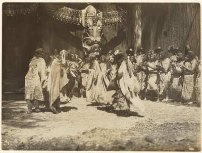 [Naida tańczy Taniec życia i śmierci] autorstwa Edward S. Curtis