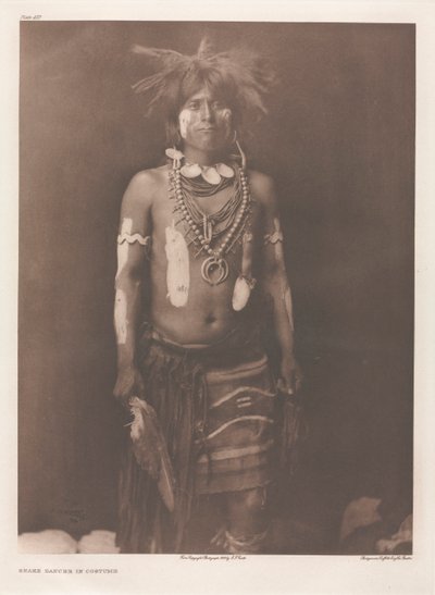 Portfolio XII, płyta 430: Tancerka węży w kostiumie autorstwa Edward S. Curtis