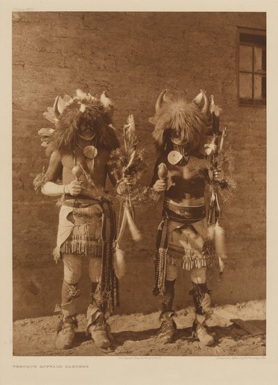 Tancerze Tesuque Buffalo autorstwa Edward S. Curtis
