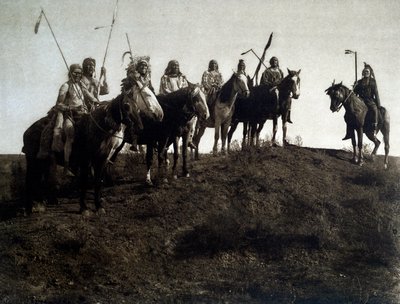 Indianie amerykańscy: wojownik apsaroke na koniu autorstwa Edward Sheriff Curtis