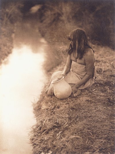 Maricopa Kobieta nad strumieniem autorstwa Edward Sheriff Curtis