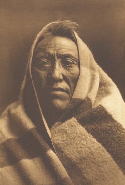 Łydka - Piegan, 1900. autorstwa Edward Sheriff Curtis
