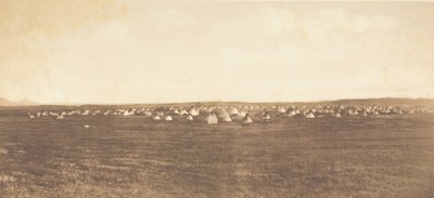 Obóz Tańca Słońca - Piegan, 1900. autorstwa Edward Sheriff Curtis