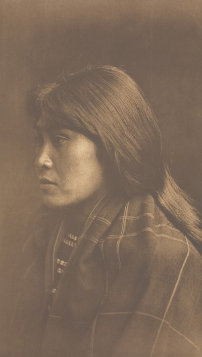 Suquamish Girl, 1912. autorstwa Edward Sheriff Curtis