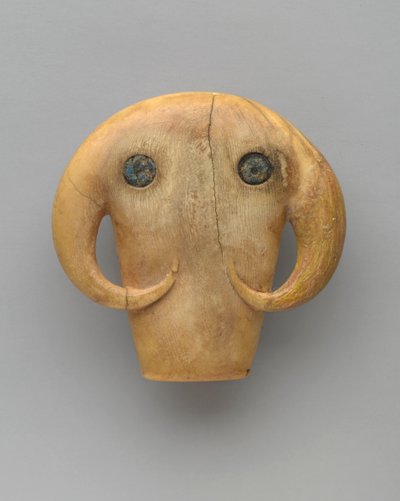 Amulet w postaci głowy byka, ok. 3500-3100 pne autorstwa Egyptian