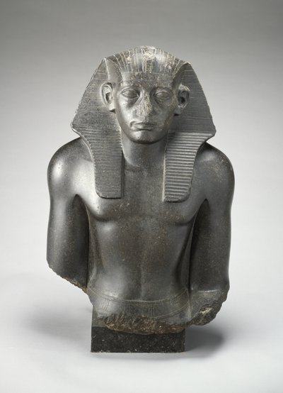 Męska głowa i tors siedzącego posągu króla Sesostrisa III? Egiptu autorstwa Egyptian 13th Dynasty