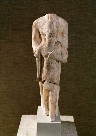 Amon chroniący Amenhotepa III (1382-44 pne) ze świątyni Amona w Karnaku (wapień) autorstwa Egyptian 18th Dynasty