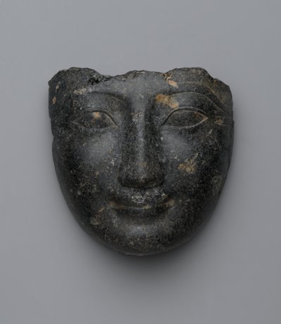 Twarz z pokrywy sarkofagu, zakupiona w Luxor, New Kingdom (granit) autorstwa Egyptian 18th Dynasty