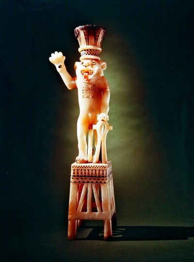 Pleomorficzny wazon maści, z Grobowca Tutanchamona, Nowe Królestwo (alabaster) autorstwa Egyptian 18th Dynasty