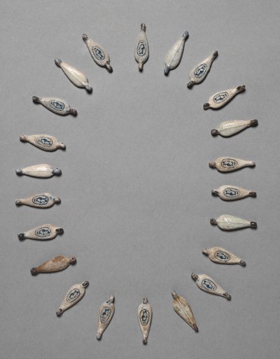 Koraliki w kształcie płatka, ok. 1391-1353 pne autorstwa Egyptian 18th Dynasty