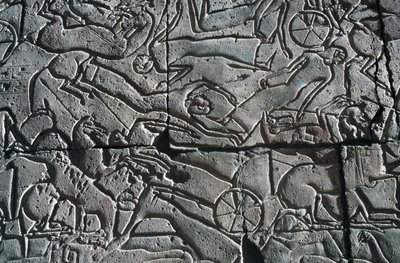 Płaskorzeźba ze sceną bitwy, Ramesseum, świątynia grobowa Ramzesa II, Luksor, Teby (wpisane na Listę Światowego Dziedzictwa UNESCO) autorstwa Egyptian 19th Dynasty