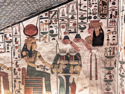 Królowa ofiarowująca rytualne wazy (malarstwo ścienne) autorstwa Egyptian 19th Dynasty