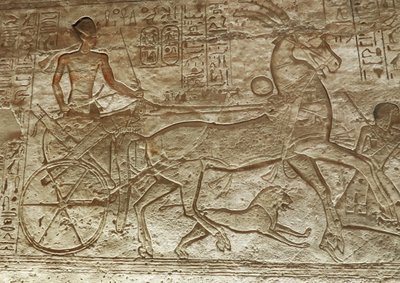 Ramzes II na swoim wozie, wielka świątynia Abu Simbel (relief) autorstwa Egyptian 19th Dynasty