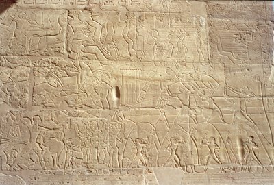 Relief przedstawiający wojska egipskie szturmujące miasto Hetytów Dapur, z Wielkiej Sali Hypostyle, New Kingdom, C.1297-1185 pne autorstwa Egyptian 19th Dynasty