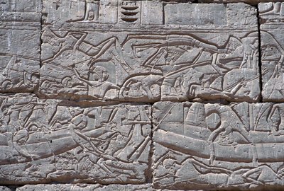 Ludzie morza, bitwa morska pod Ramzesem III, Medinet Habu, kamień 1195-64 pne autorstwa Egyptian 20th Dynasty