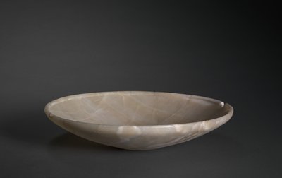 Płytkie naczynie z Sakkary, Stare Królestwo, c.2726-2647 pne (trawertyn) autorstwa Egyptian 2nd Dynasty