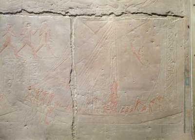 Relief przedstawiający podróż łodzią, z Mastaby Achetotepa, Stare Królestwo, ok. 2400 pne (malowany wapień) autorstwa Egyptian 5th Dynasty