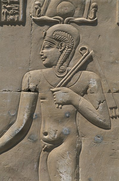 Egipt, Pustynia Libijska, Oaza Al-Dakhilah (Dachla), Dayr al-Haggar, płaskorzeźba w świątyni egipskiej autorstwa Egyptian Egyptian