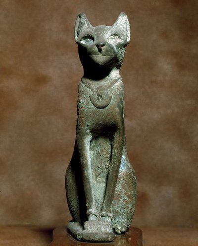 Antykwit egipski: bogini kotka Bastet. Rzeźba z brązu. Turyn, Muzeum Egipskie - Starożytności egipskie: bogini Bastet kot. Rzeźba z brązu. Muzeum Egipskie, Turyn, Włochy autorstwa Egyptian Egyptian