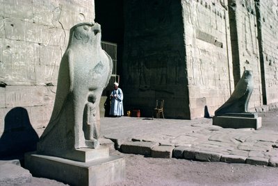 Wejście do Świątyni Horusa autorstwa Egyptian Ptolemaic Period