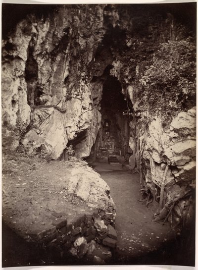 Jaskinia Hoa Nghiem, Grota Przemiany Sierpniowej, ok. 1930 r. 1875. autorstwa Emile Gsell