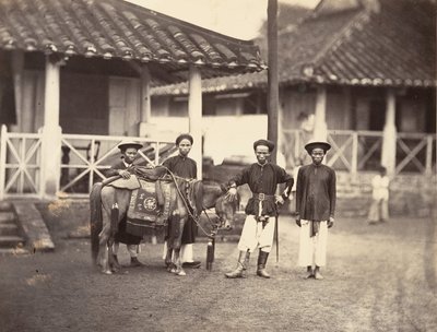 Zamożna Annamitka na koniu, Cochinchina, 1866. autorstwa Emile Gsell