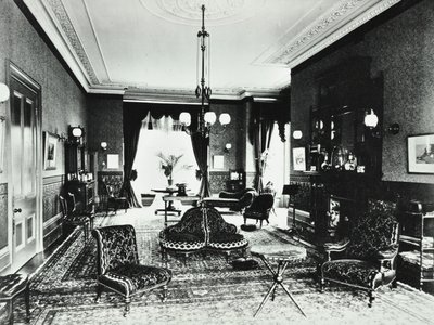 18 Addison Road: salon, 1890 autorstwa English Photographer