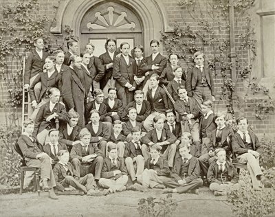 Fotografia domowa w Eton College, lata 70. XIX wieku autorstwa English Photographer