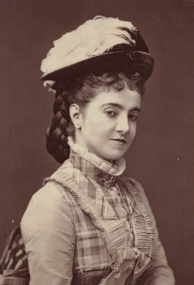 A. Patti autorstwa English Photographer