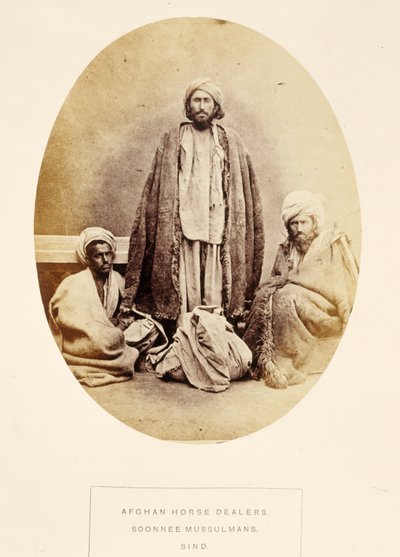 Afghan Horse Dealers, Soonnee Mussulmans, Sind, z The People of India, J. Forbes Watson, opublikowane 1868 (druk albumowy) autorstwa English Photographer