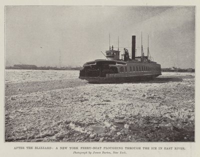 Po zamieci, nowojorski prom przebijający się przez lód w East River autorstwa English Photographer